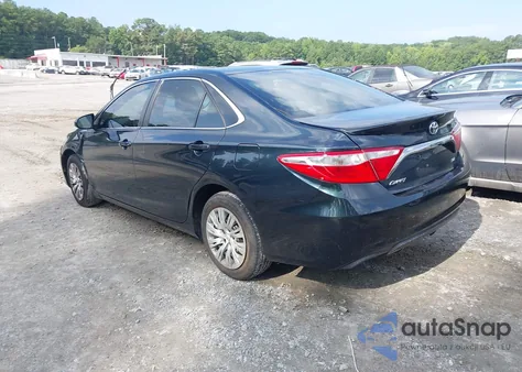2015 Toyota Camry Se z USA, uszkodzony, nr VIN 4T1BF1FKXFU894740